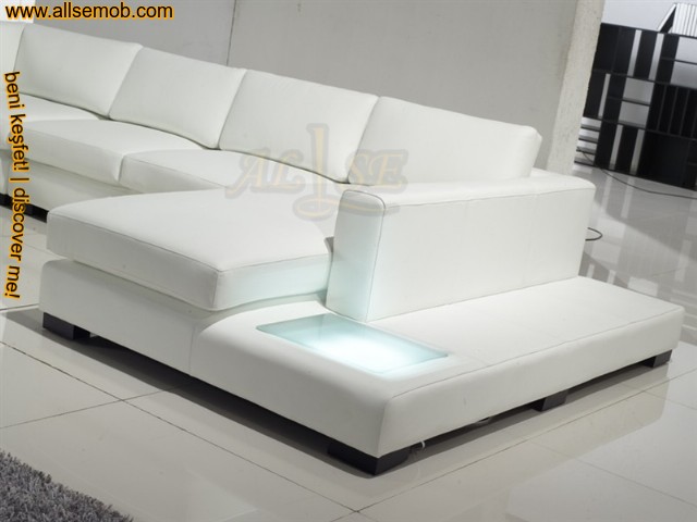 Işıklı Salon Köşe Takımı Modern Lüks Köşe Takımları Beyaz Renkli