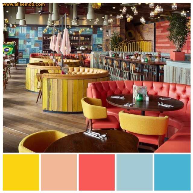 Renkli Restoran İç Tasarımı Koltuklar Sedirler Masalar Lüks Dekorasyon